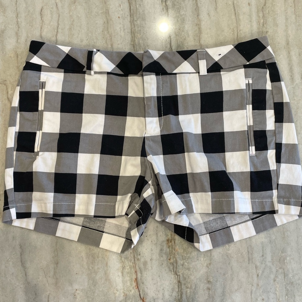A.n.a a new approach Buffalo plaid twill shorts 10